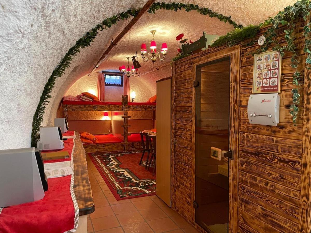 Casa Job - Gasthaus - Sauna, Whirlpool - Trun Pokoj fotografie