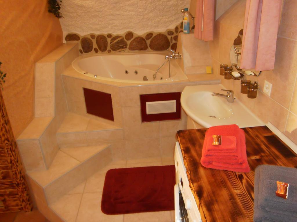 Casa Job - Gasthaus - Sauna, Whirlpool - Trun Exteriér fotografie