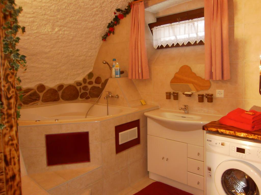 Casa Job - Gasthaus - Sauna, Whirlpool - Trun Exteriér fotografie
